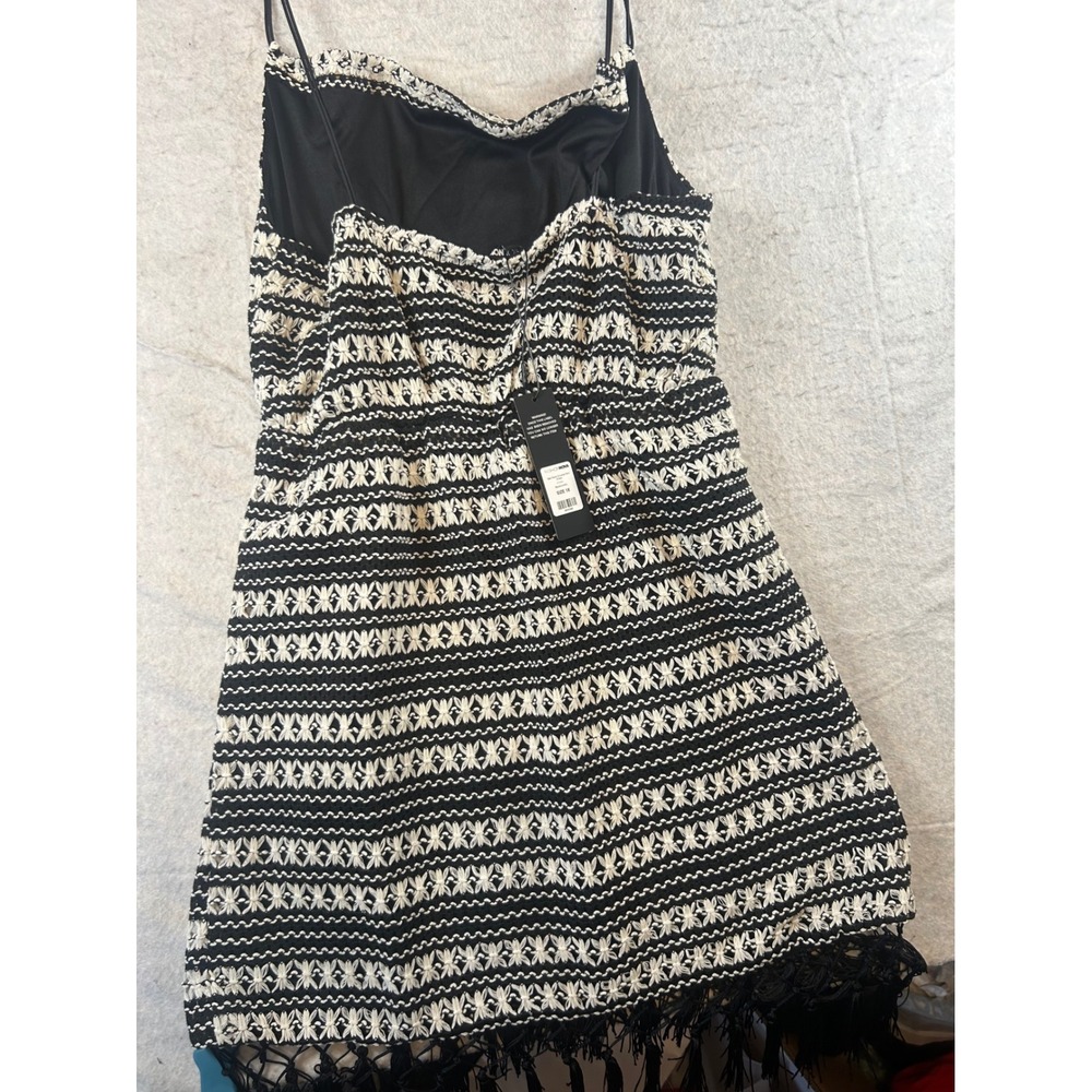 Fashion Nova‎ Bali Mami Crochet Mini Dress Black Cream Fringe 1X New With Tags - Picture 6 of 7